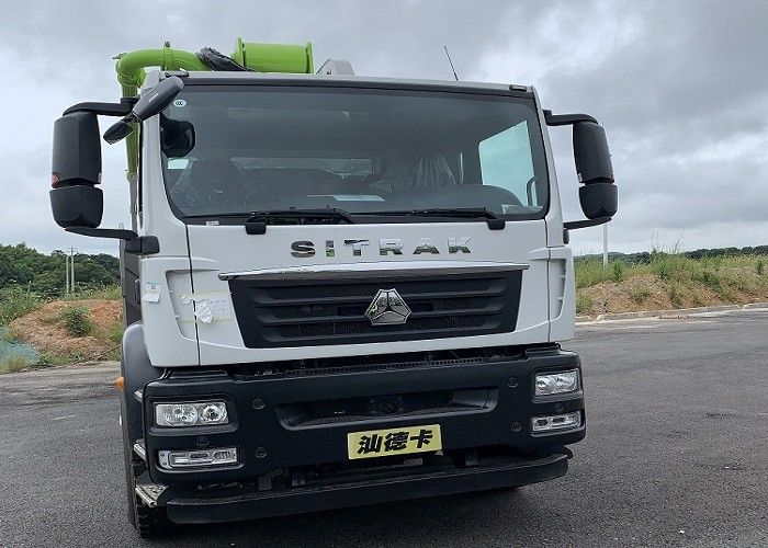 SINOTRUK 37m न्यू कंक्रीट पंप ट्रक, 2 एक्सल ट्रक यूरो 6 उत्सर्जन: