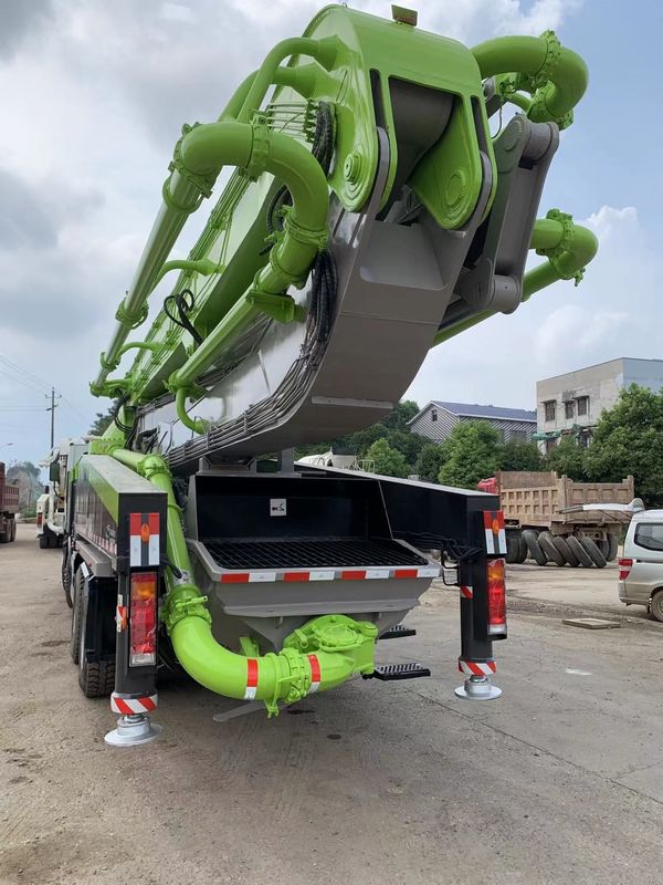 जूमलियन ने बेटन पंप का नवीनीकरण किया 52M सेकेंड हैंड ट्रक एक्ट्रोस 4141 कंक्रीट पम्पिंग