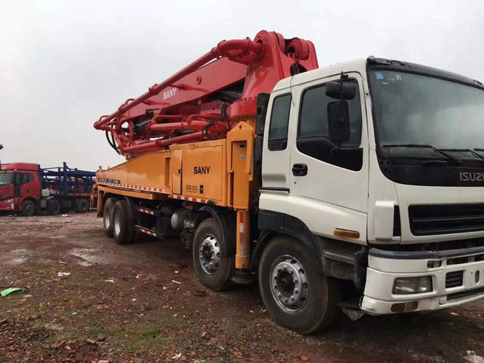 2011 वर्ष सेकेंड हैंड ट्रक 46 मीटर इसुजु (सैनी ब्रांड रेड एंड व्हाइट पंप)