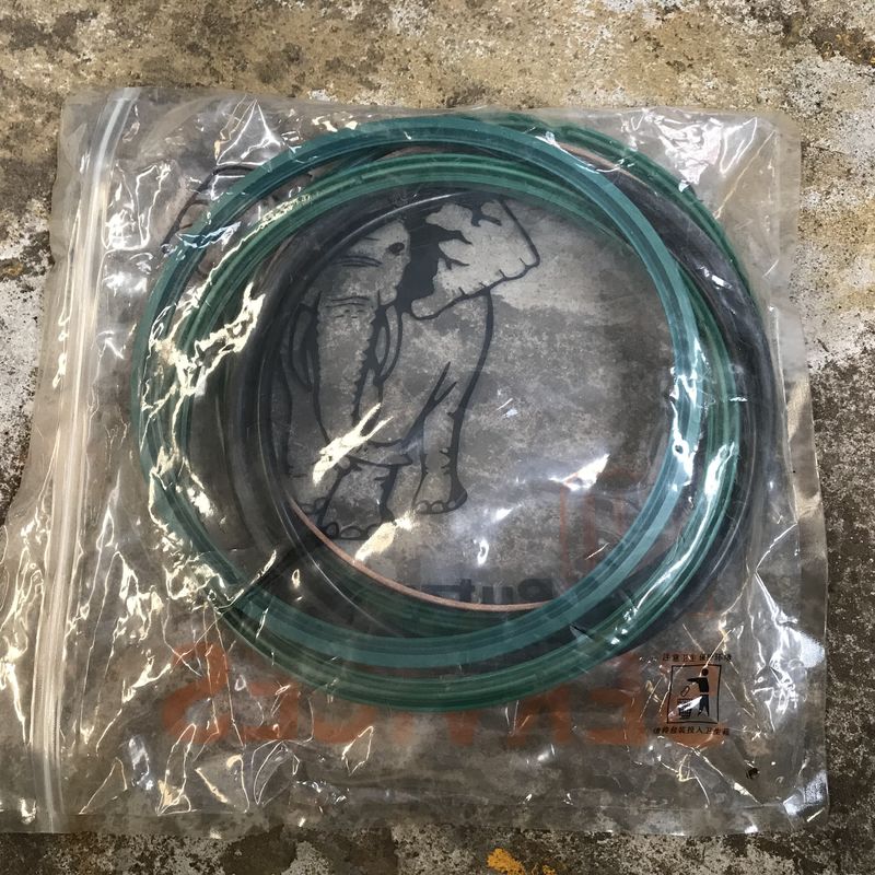 Putzmeister कंक्रीट बूम पंप बेटन ट्रक पार्ट्स के लिए 52 मीटर पिस्टन सील किट