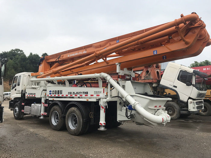 स्विंग लेग जूमलियन इसुजु ट्रक कंक्रीट पम्प ट्रक पर चढ़कर 265kw 120m3 / H 37m