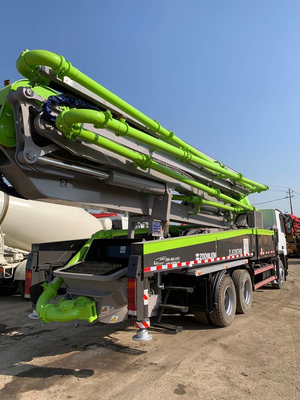 जूमलियन 47 एम बूम कंक्रीट पंप ट्रक हैवी ड्यूटी 110 एम 3 / एच 5 बूम सेक्शन के साथ