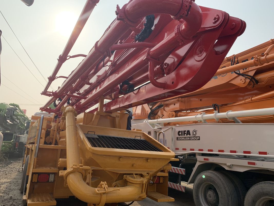 6 Putzmeister 38m रखकर बूम प्रयुक्त ट्रक कंक्रीट पम्प बेटन पम्पर मशीन घुड़सवार: