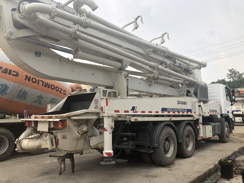 मर्सिडीज बेंज चेसिस 140 एम 3 / एच जूमलियन स्टेशनरी कंक्रीट पंप ट्रक