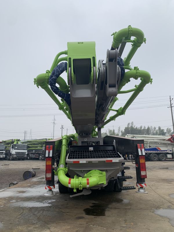 हैवी ड्यूटी जूमलियन 180m3/H 56m बूम कंक्रीट ट्रक