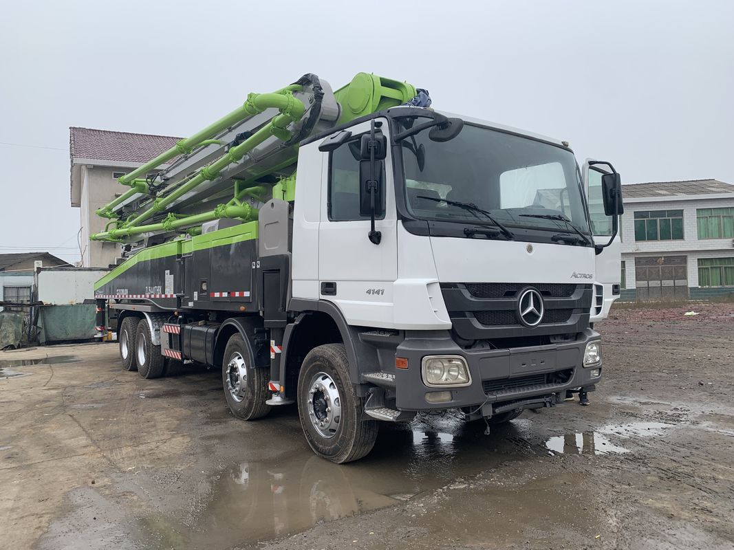 हैवी ड्यूटी जूमलियन 180m3/H 56m बूम कंक्रीट ट्रक