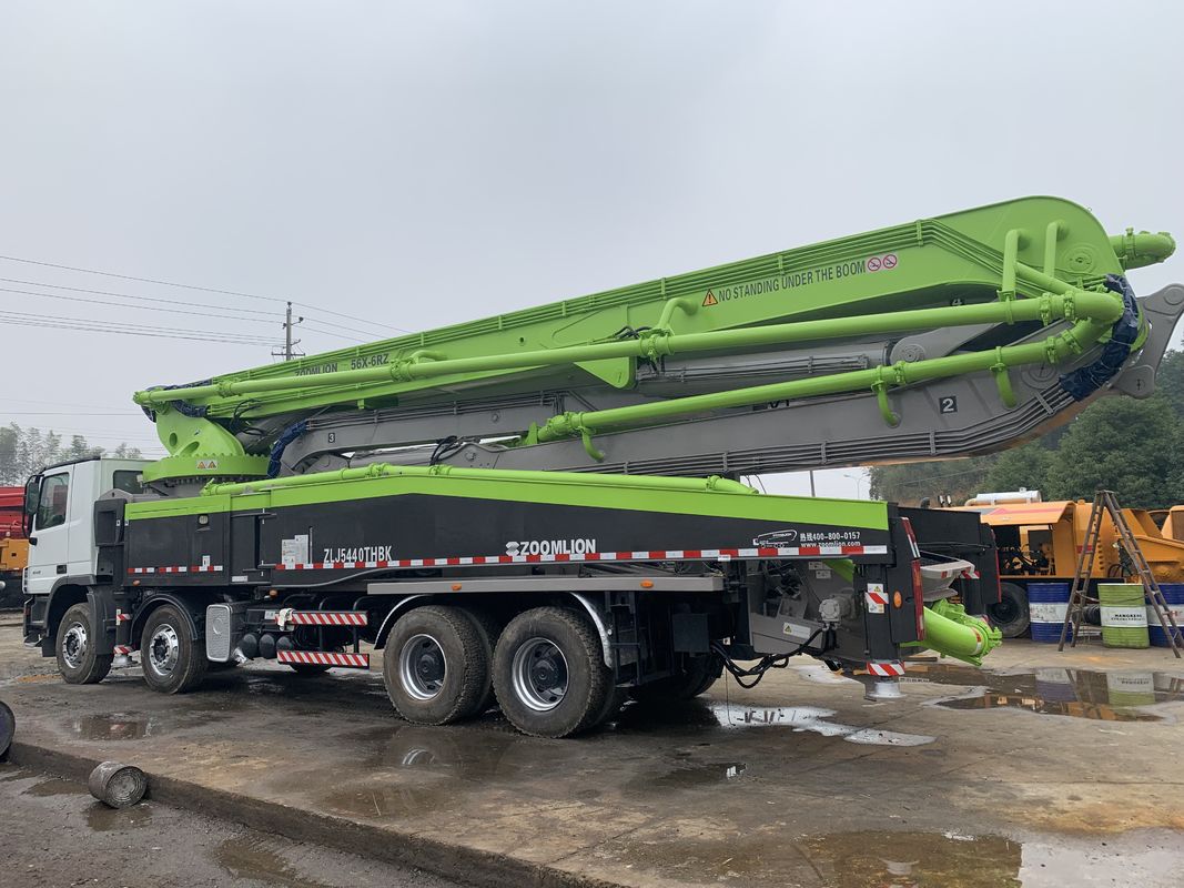 180m3/H 56m बूम जूमलियन कंक्रीट पम्प ट्रक का इस्तेमाल किया