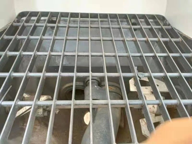 Zoomlion 37m X लेग 120m3/H प्रयुक्त कंक्रीट पम्प ट्रक