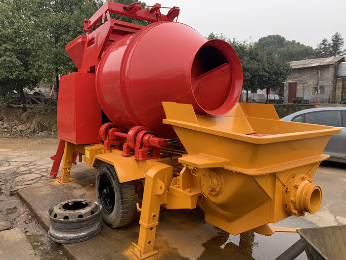 62KW सेल्फ लोडिंग कंक्रीट मिक्सर मशीन, मिनी पोर्टेबल कंक्रीट मिक्सर पंप