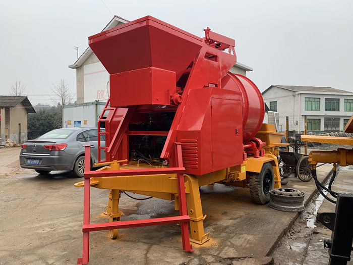 62KW सेल्फ लोडिंग कंक्रीट मिक्सर मशीन, मिनी पोर्टेबल कंक्रीट मिक्सर पंप