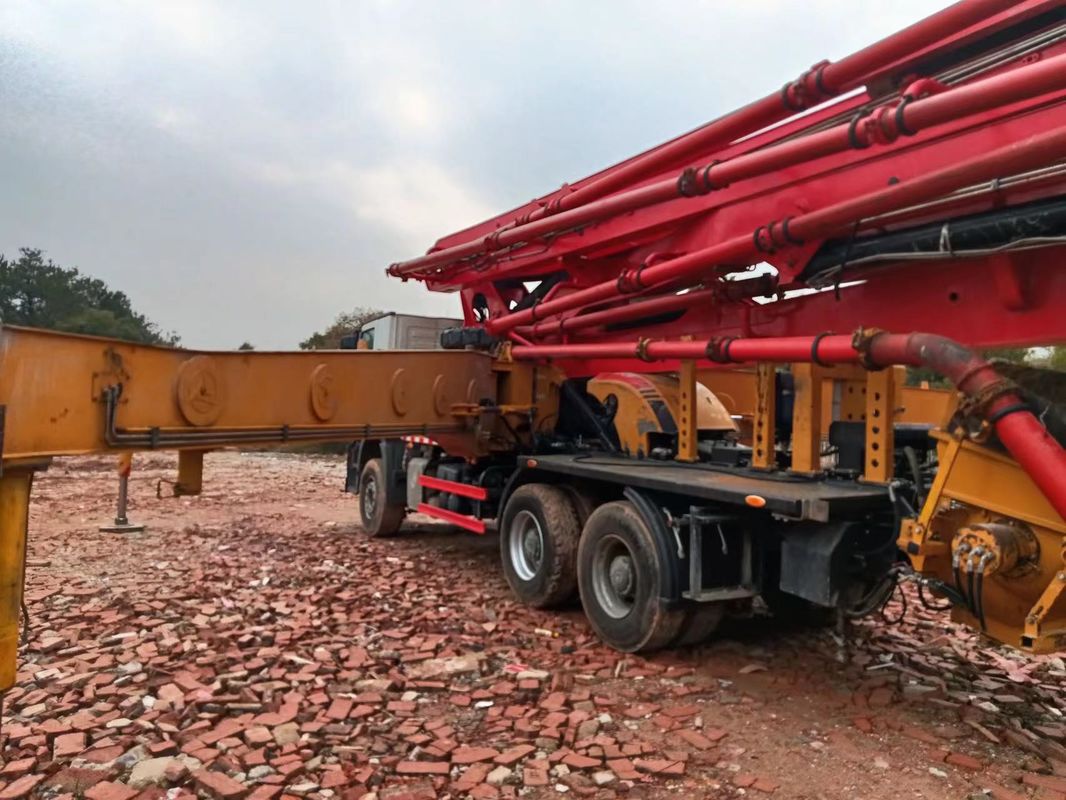 2018 साल मर्सिडीज बेंज चेसिस के साथ सैनी कंक्रीट पम्प ट्रक का इस्तेमाल किया