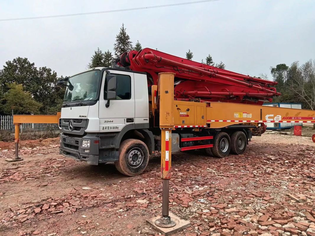 2018 साल मर्सिडीज बेंज चेसिस के साथ सैनी कंक्रीट पम्प ट्रक का इस्तेमाल किया
