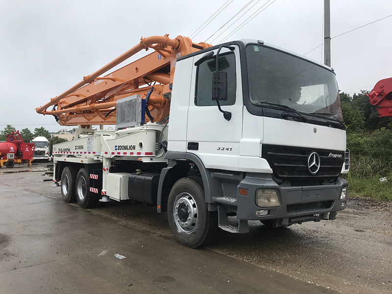 CE 33m प्रयुक्त कंक्रीट पम्प ट्रक सुरक्षा और विश्वसनीयता बूम सिस्टम सुनिश्चित करता है