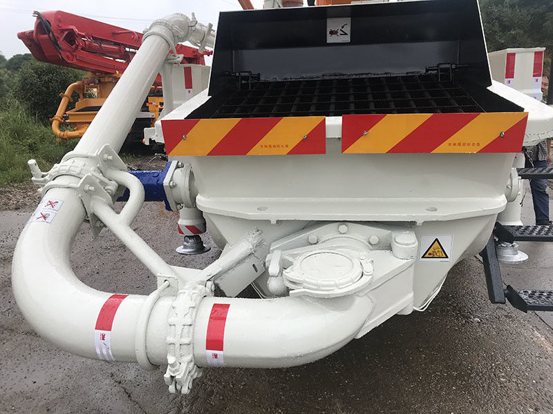 CE 33m प्रयुक्त कंक्रीट पम्प ट्रक सुरक्षा और विश्वसनीयता बूम सिस्टम सुनिश्चित करता है