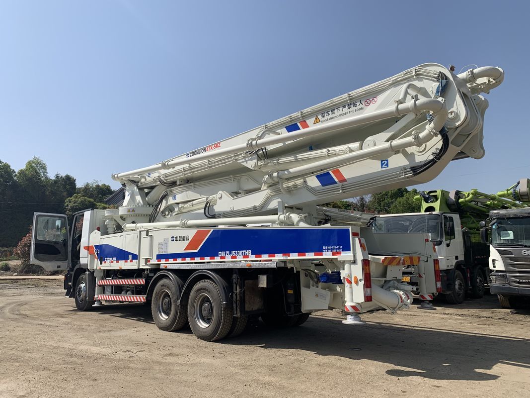 ट्रक पर चढ़कर कंक्रीट बेटन पंप 120/70m3/H Actros 3341 चेसिस मॉडल: