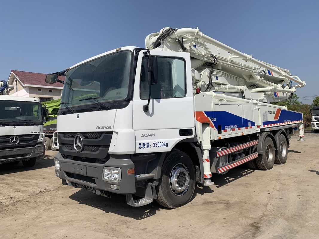 ट्रक पर चढ़कर कंक्रीट बेटन पंप 120/70m3/H Actros 3341 चेसिस मॉडल: