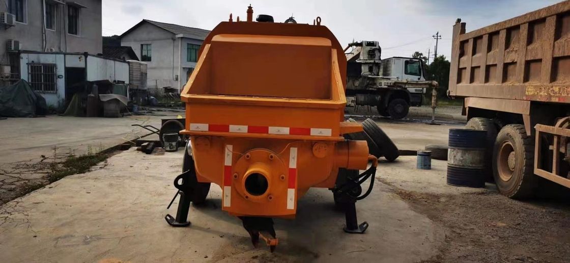 मोबाइल पोर्टेबल प्रयुक्त ट्रेलर घुड़सवार कंक्रीट पंप 400M 115KW स्टेशनरी