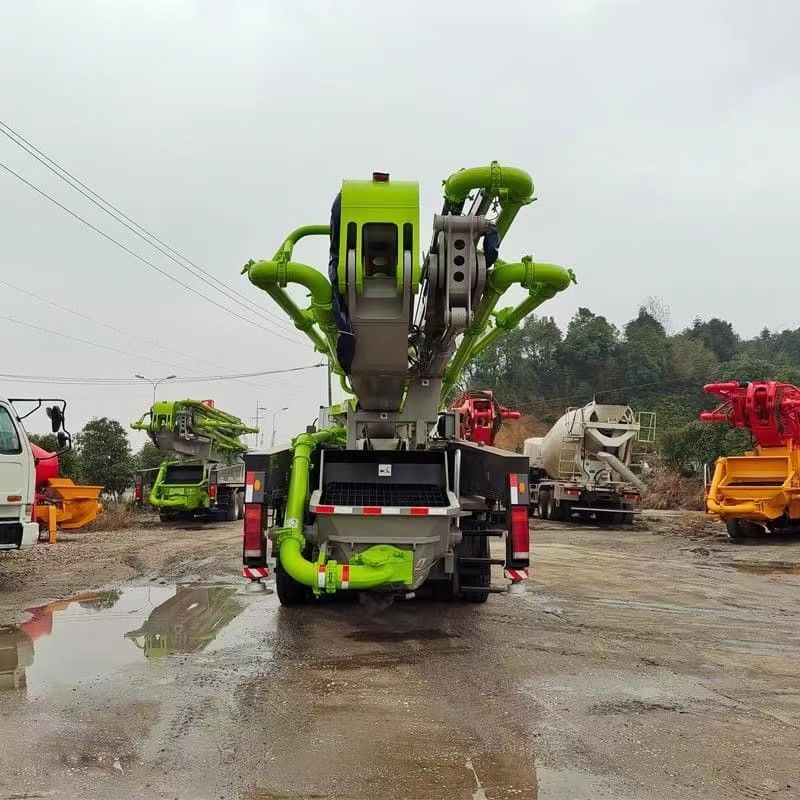 Actros 3341 कंक्रीट पम्प बूम ट्रक 287kw 5 आर्म 360Bar हाइड्रोलिक प्रेशर